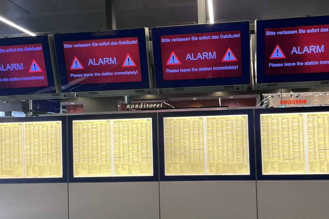 Dunajska glavna železniška postaja evakuirana zaradi grožnje